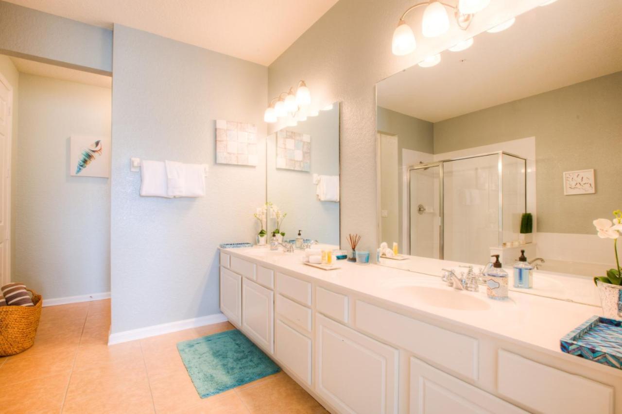 Stunning Lakeview Condo Wprivate Balcony Kissimmee Luaran gambar