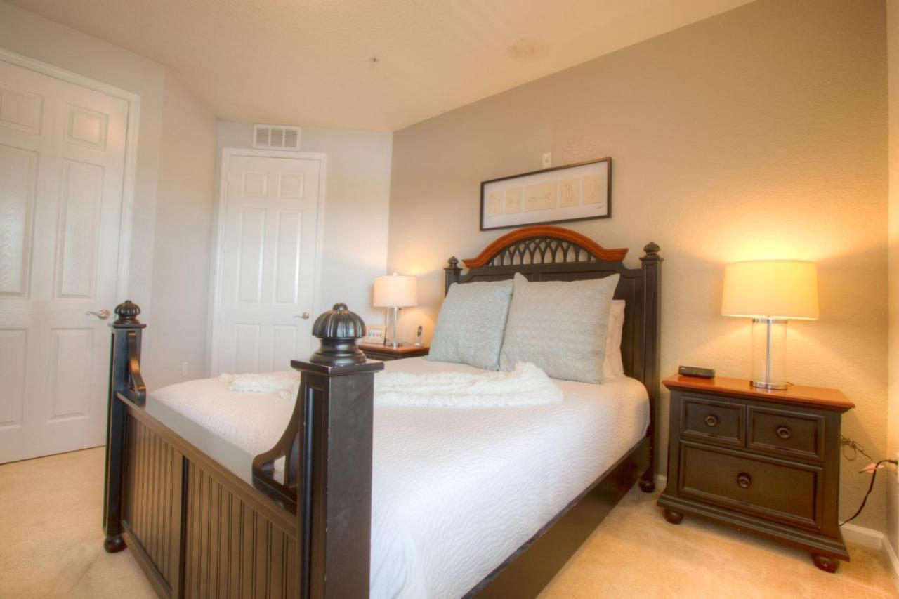 Stunning Lakeview Condo Wprivate Balcony Kissimmee Luaran gambar