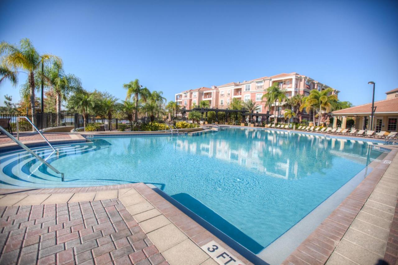 Stunning Lakeview Condo Wprivate Balcony Kissimmee Luaran gambar