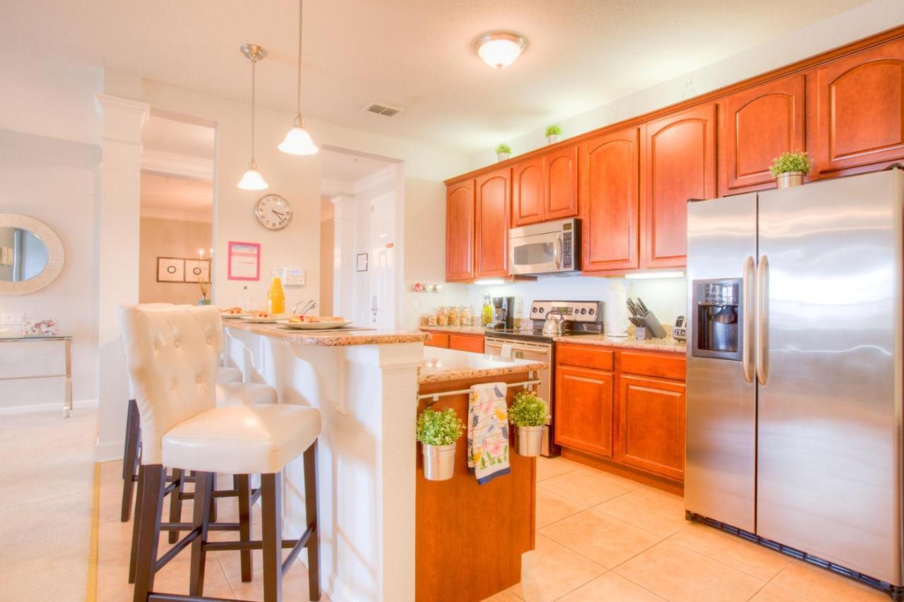 Stunning Lakeview Condo Wprivate Balcony Kissimmee Luaran gambar