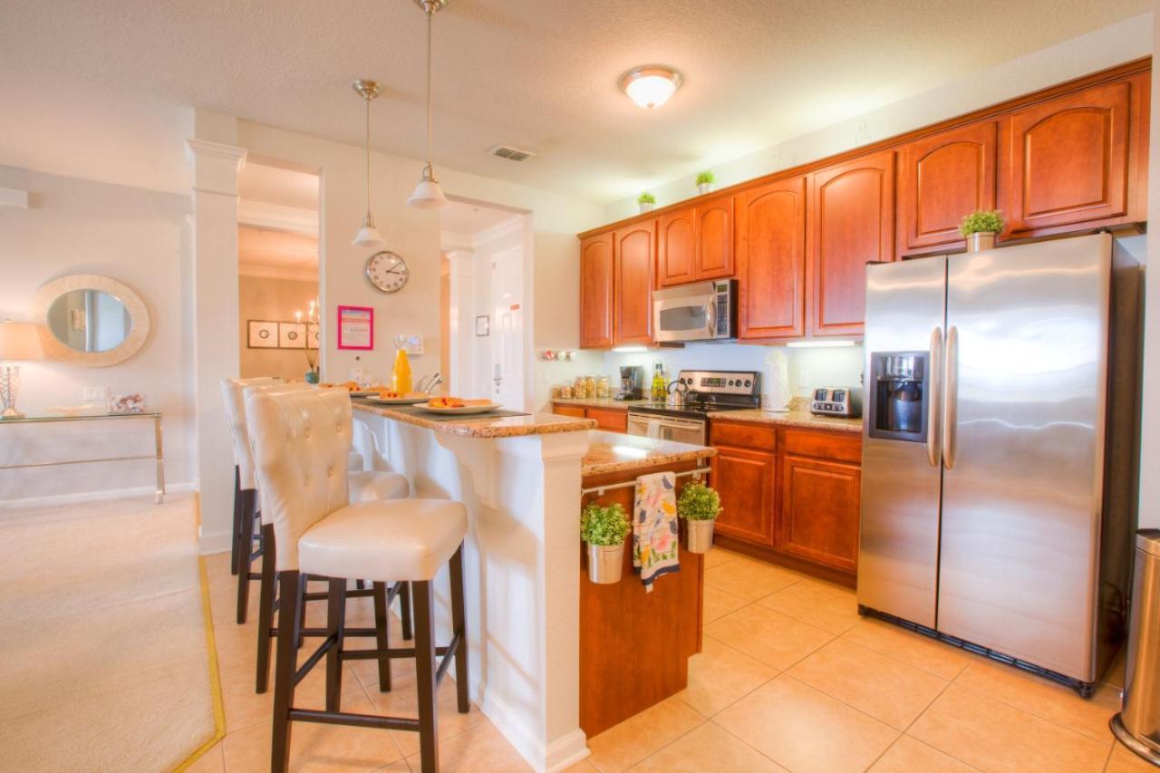 Stunning Lakeview Condo Wprivate Balcony Kissimmee Luaran gambar