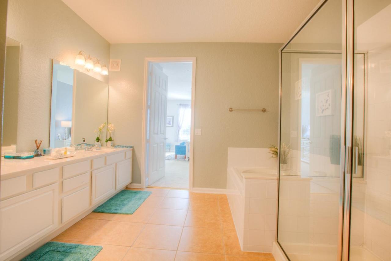 Stunning Lakeview Condo Wprivate Balcony Kissimmee Luaran gambar