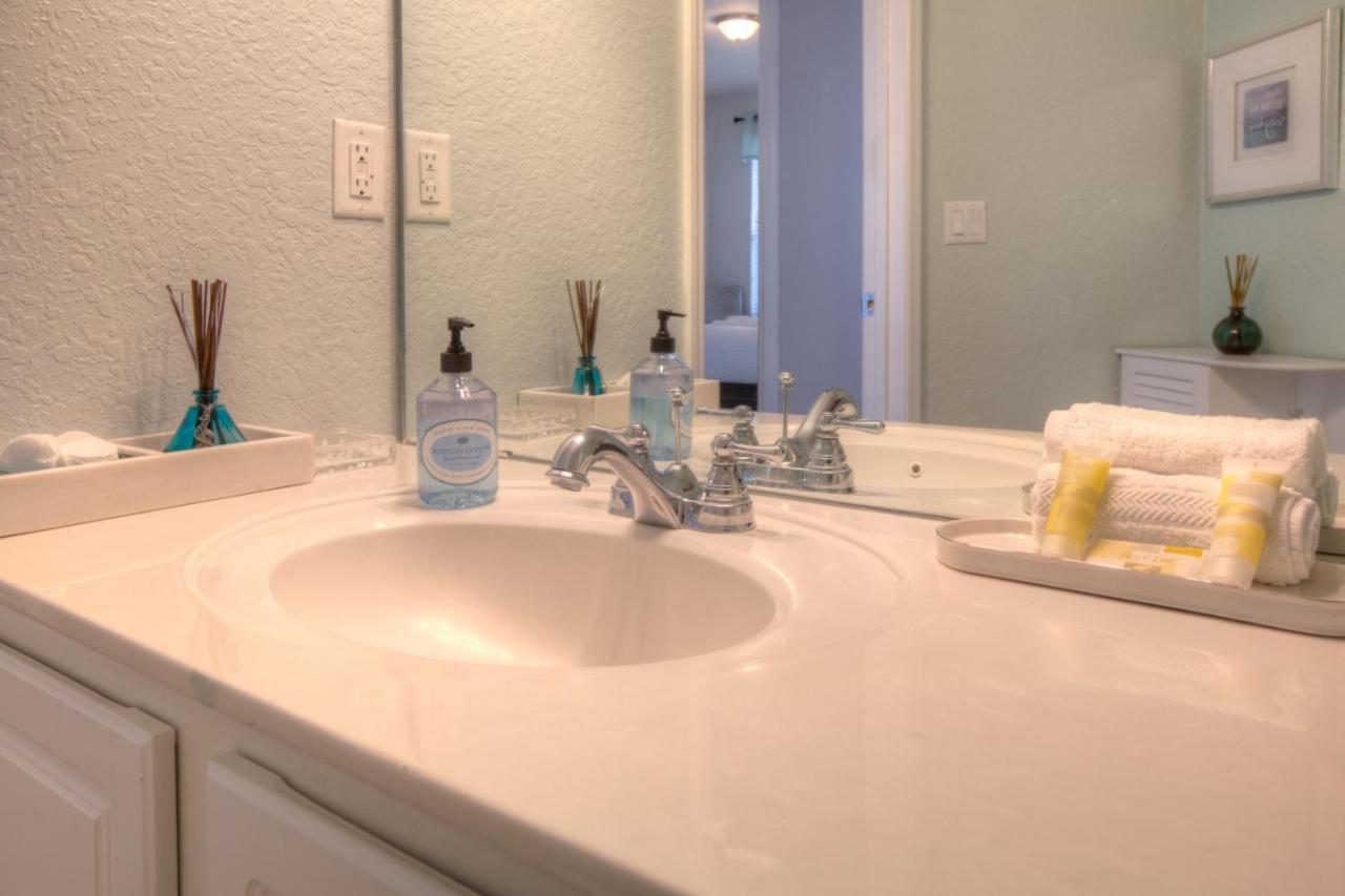 Stunning Lakeview Condo Wprivate Balcony Kissimmee Luaran gambar