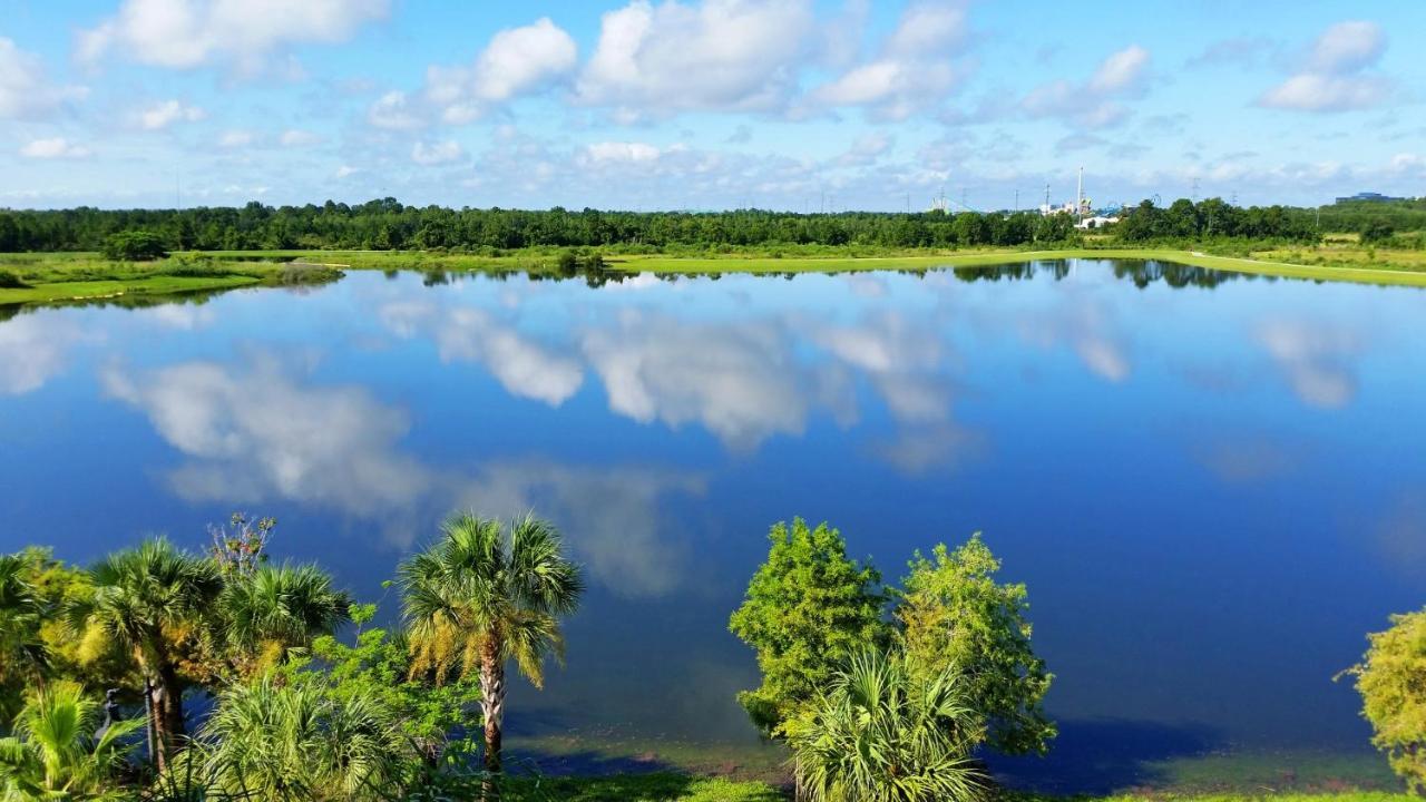 Stunning Lakeview Condo Wprivate Balcony Kissimmee Luaran gambar